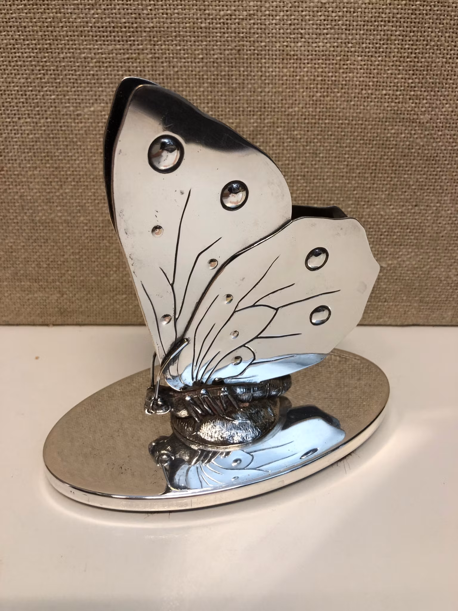 SERVETTSTÄLL, nysilver, Jugend, formad som en fjäril, 1900-talets första hälft.