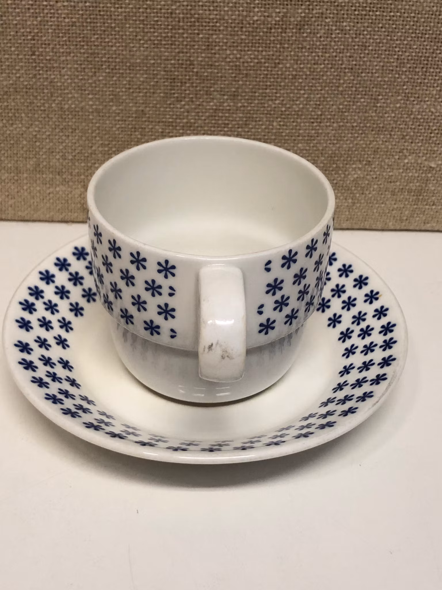 Kaffekopp med fat, benporslin,  Gustavsberg