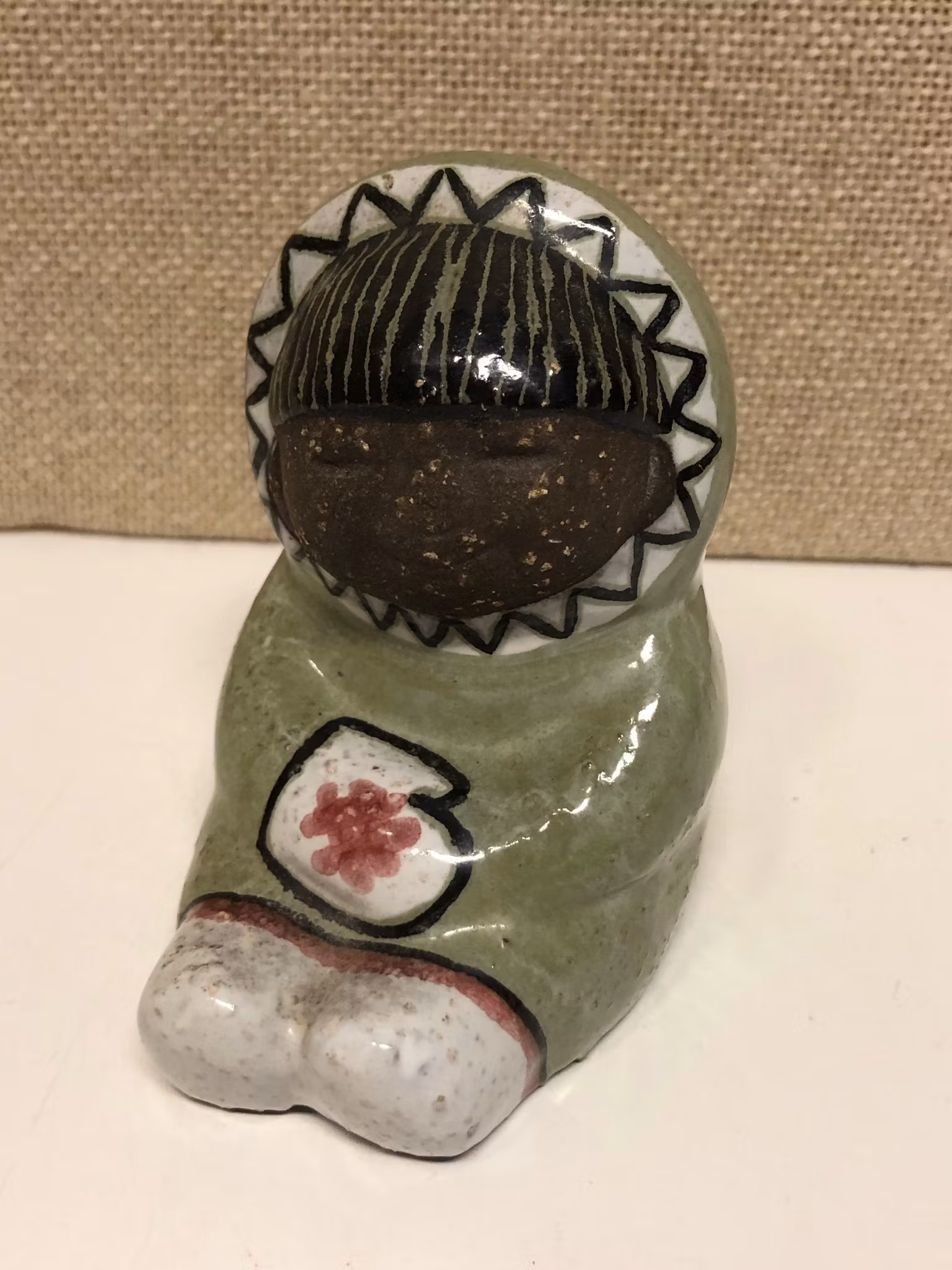 MARI SIMMULSSON. Figurin, keramik, "Eskimå", Uppsala/Ekeby.