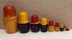 BABUSHKA, Vintage Nesting doll, rysk docka, 11 delar, trä. 1970-80-tal.