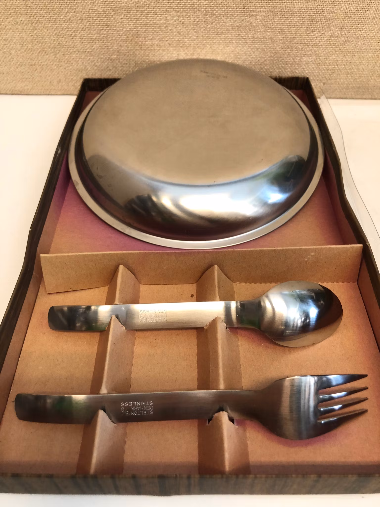 BARNSERVIS, mattallrik/gaffel/sked, Rostfritt stål, Stelton, Danmark, 1900-talets andra hälft.