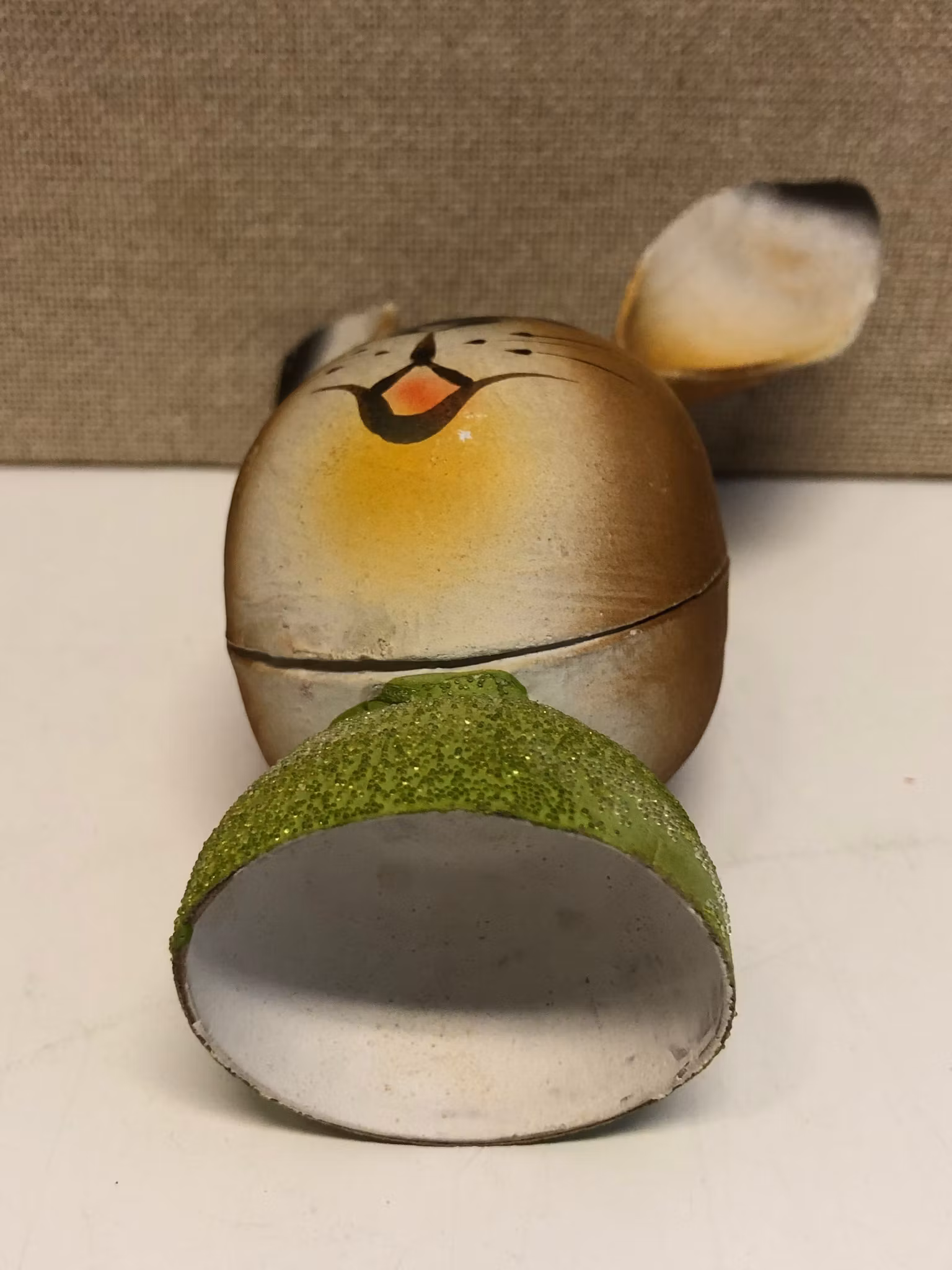 PÅSKHARE/GODISGÖMMA, pappersmaterial, 1960-tal.