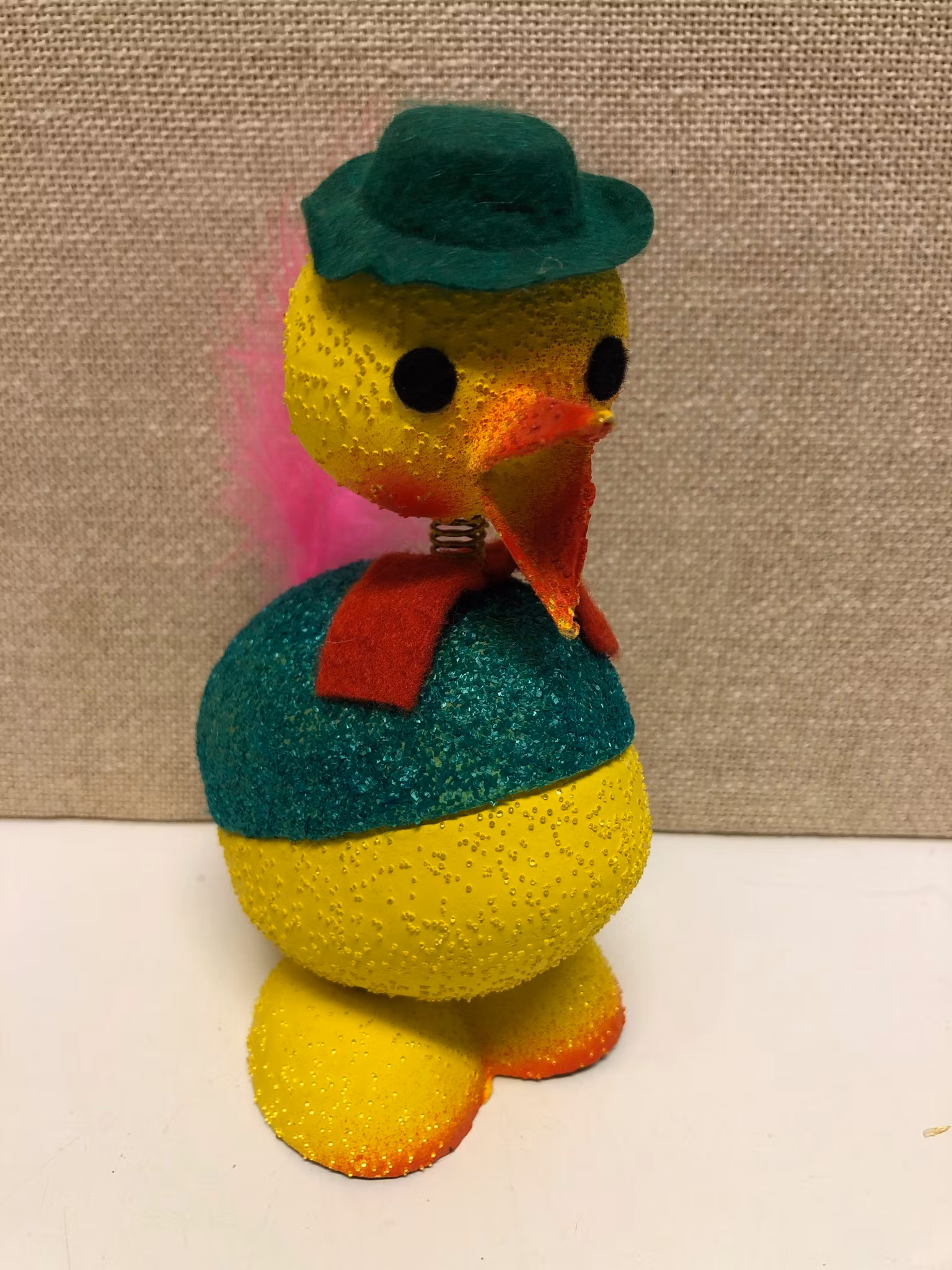 PÅSKKYCKLING/GODISGÖMMA, pappmaterial, Container Western Germany, 1960/70-tal.