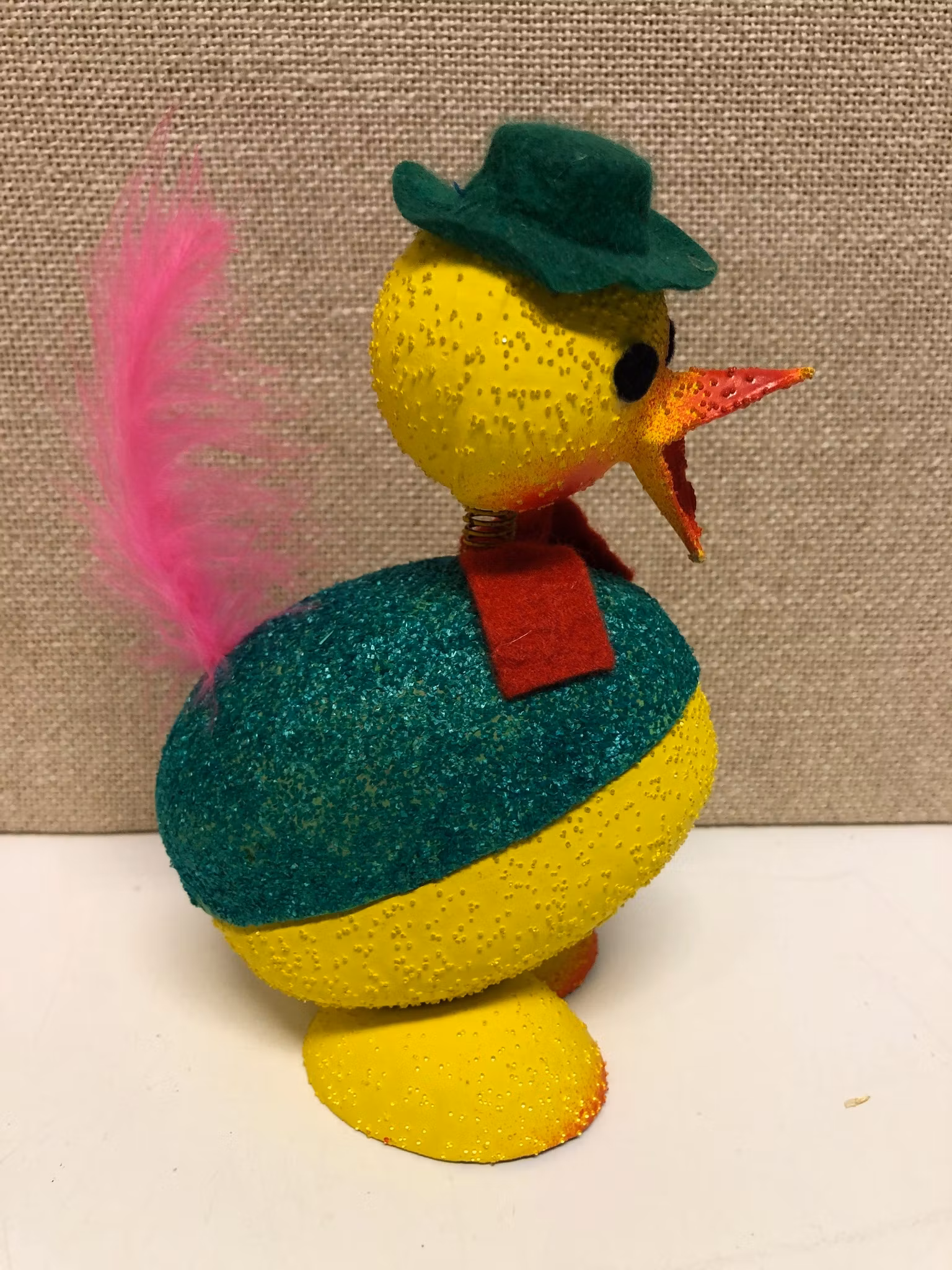 PÅSKKYCKLING/GODISGÖMMA, pappmaterial, Container Western Germany, 1960/70-tal.