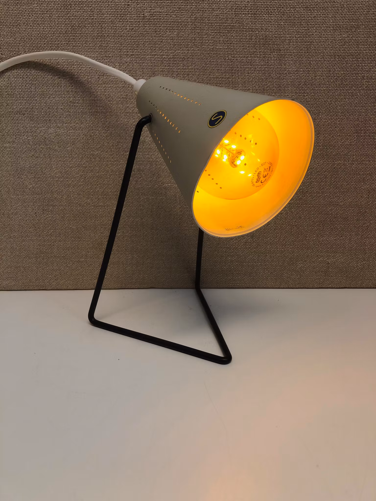 SVEND AAGE HOLM SØRENSEN. Bordslampa, B 790, metall, Asea, 1950/60-tal.
