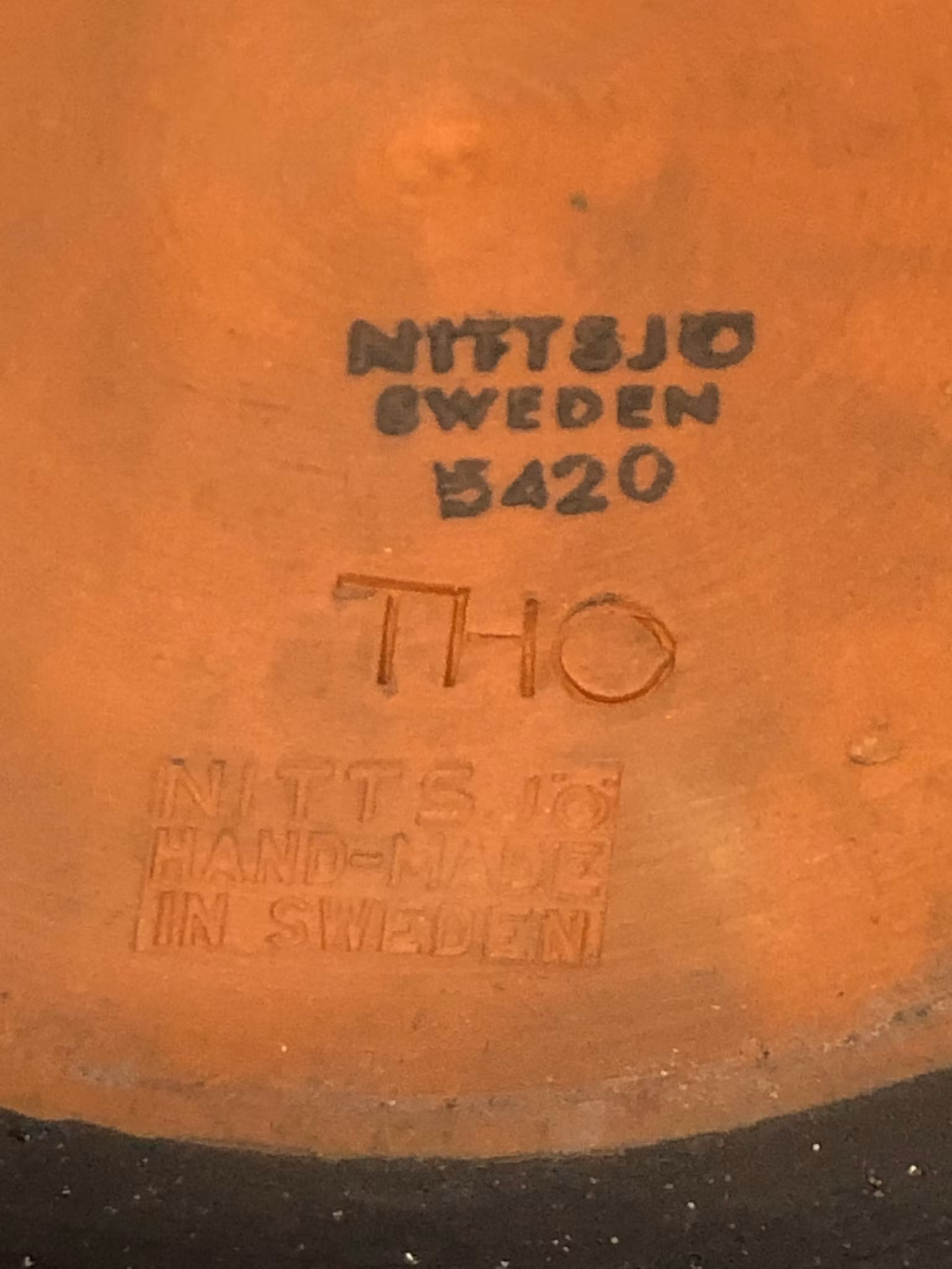 THOMAS HELLSTRÖM. Skål, keramik, Nittsjö, Sweden.