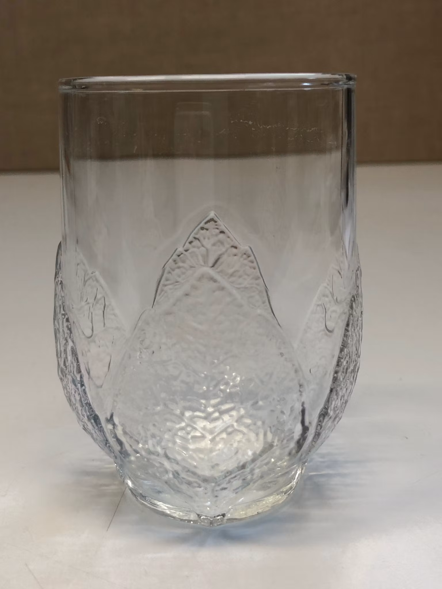 DRICKSGLAS, "Lövet" Aspen, Luminarc, France.