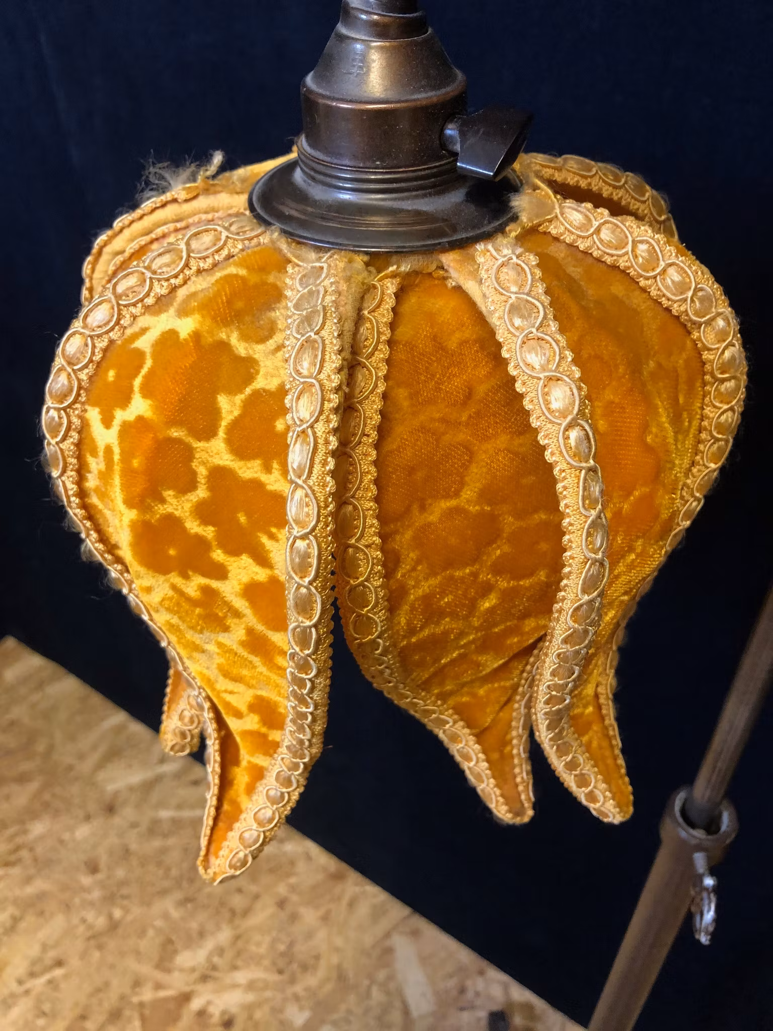 GOLVLAMPA, smide, 1920/30-tal