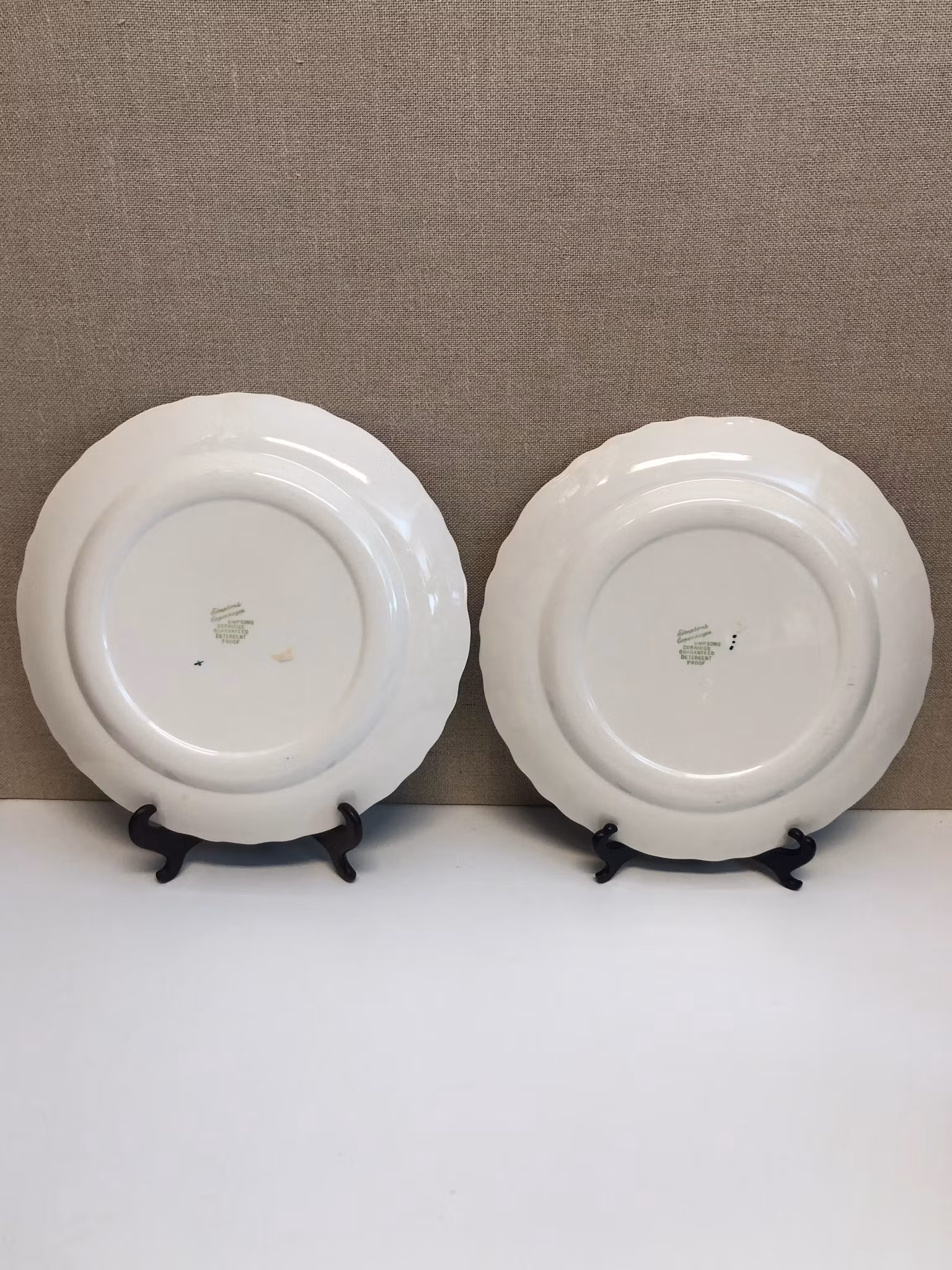 MATSERVIS 32 delar, stengods,  "Simpsons Copenhagen”, England 1900-tals sista kvartal.