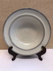 STIG LINDBERG. Djupttallrik, stengods, "Birka", Gustavsberg.