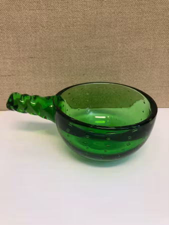 MONICA BRATT. Bowl, glass, Reijmyre, second half of the 20th century.