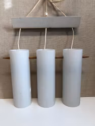 UNO OCH ÖSTEN KRISTIANSSON. Taklampa, glas/trä, modell 538, Luxus, 1960-tal.