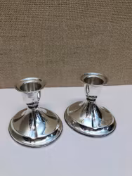 LJUSSTAKAR, ett par, silver, 1900-talets andra hälft.