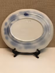 ARTHUR PERCY. Uppläggningsfat, flintgods, "Vinranka flytande blå", Gefle.