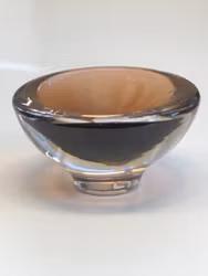 MONA MORALES-SCHILD. Skål, glas, miniatyr, signerad, Kosta.