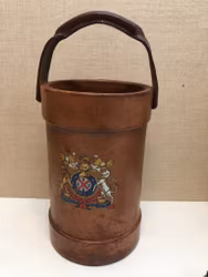 PARAPLYSTÄLL, läder, England, 1900-tal.