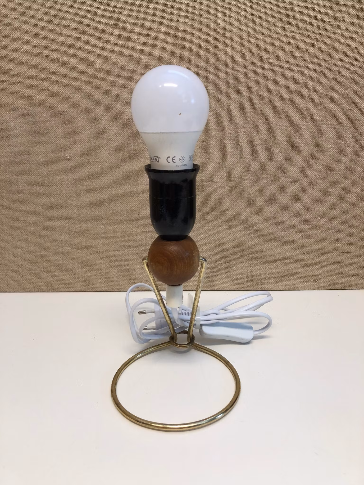 BORDSLAMPA, teak/mässing, GK, 1900-talets mitt.