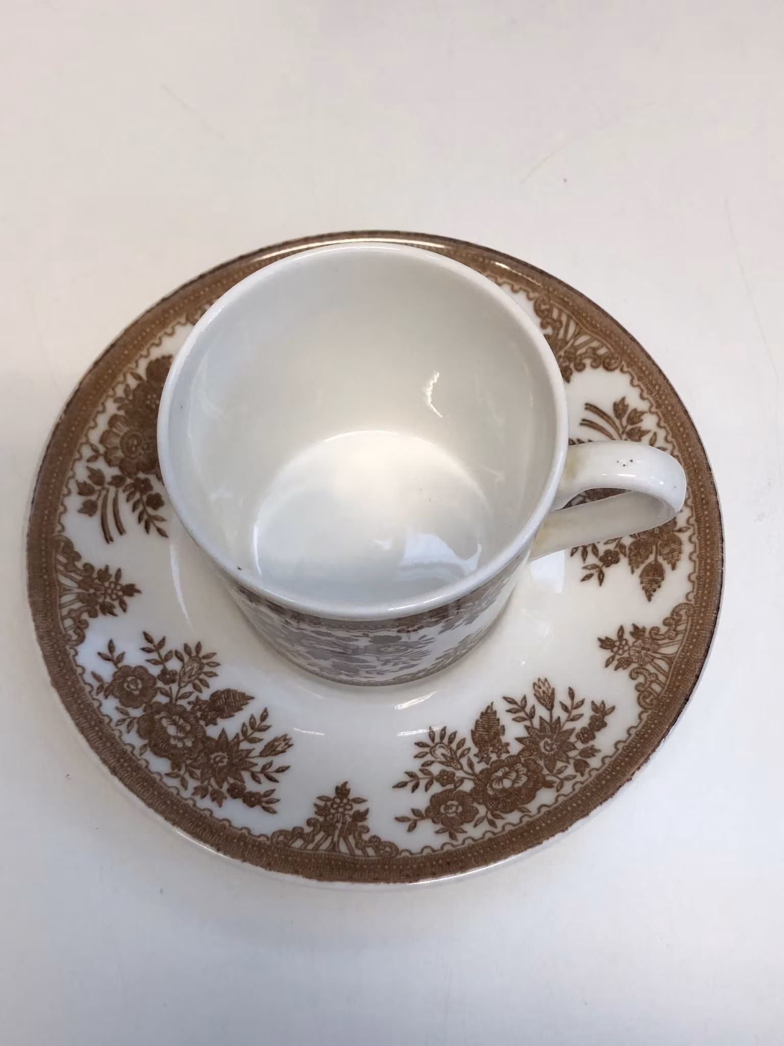 KAFFEKOPP MED FAT, benporslin, "Fasan", Gustavsberg, Sweden.