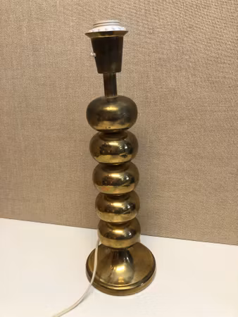 UNO DAHLEN. Table lamp, brass, 8805, Aneta Växsjö, Sweden, 1960s/70s.