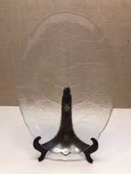DISPLAY DISH, glass, "Leaf" Aspen, Luminarc, France.