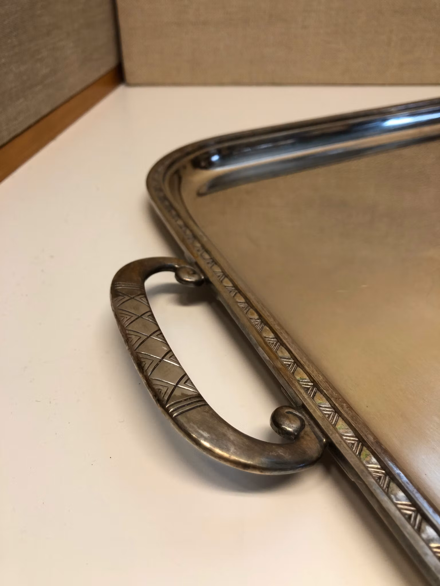 BRICKA, nysilver, Guldsmeds Aktiebolaget, 1900-talets första hälft.