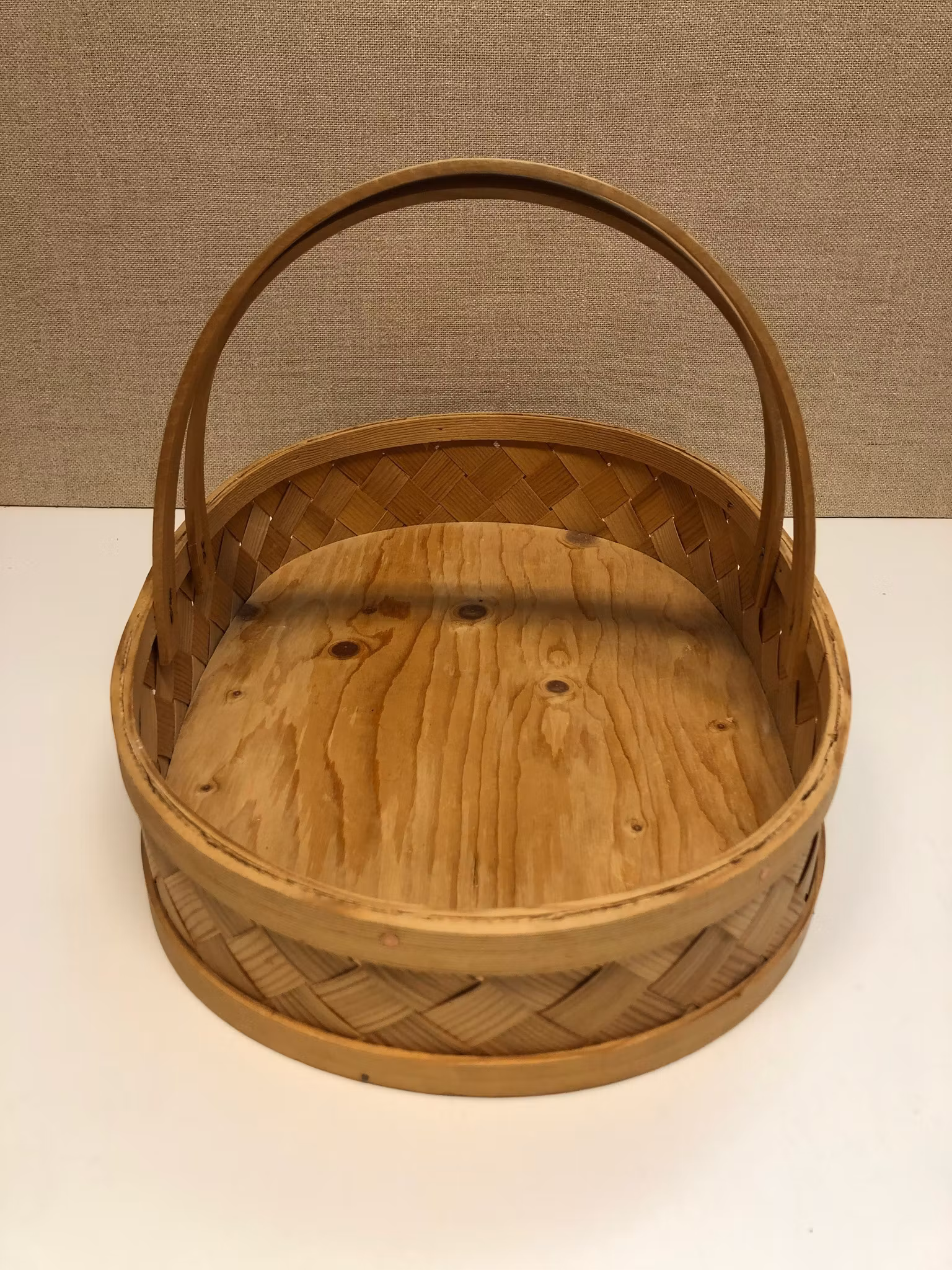 KORG/BRICKKORG, träspån, 1900-talets andra hälft.