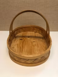 BASKET/BRICK BASKET, wood shavings, second half of the 20th century.