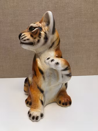 FIGURINE, porcelain, "tiger cub", second half of the 20th century.