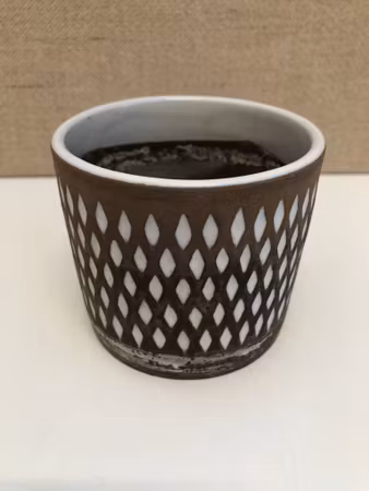 MARI SIMMULSON. Flower pot, ceramic, "Florida", Uppsala Ekeby, 1960s.