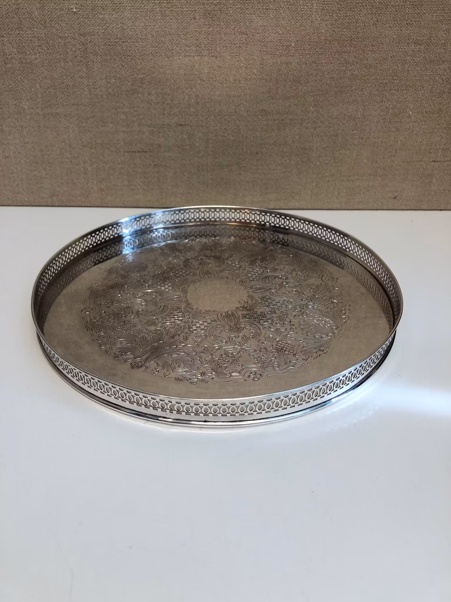 BRICKA, silver plated, Markströms, England, 1900-talets andra hälft.