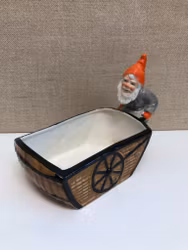 ELDER WITH CARRIAGE, porcelain, mid-20th century.