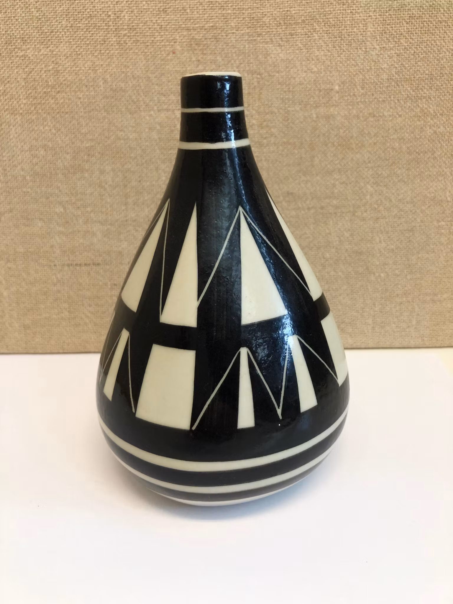 KARIN BJÖRQVIST. Vas, keramik, "Diagonal", signerad, Gustavsberg Studio.