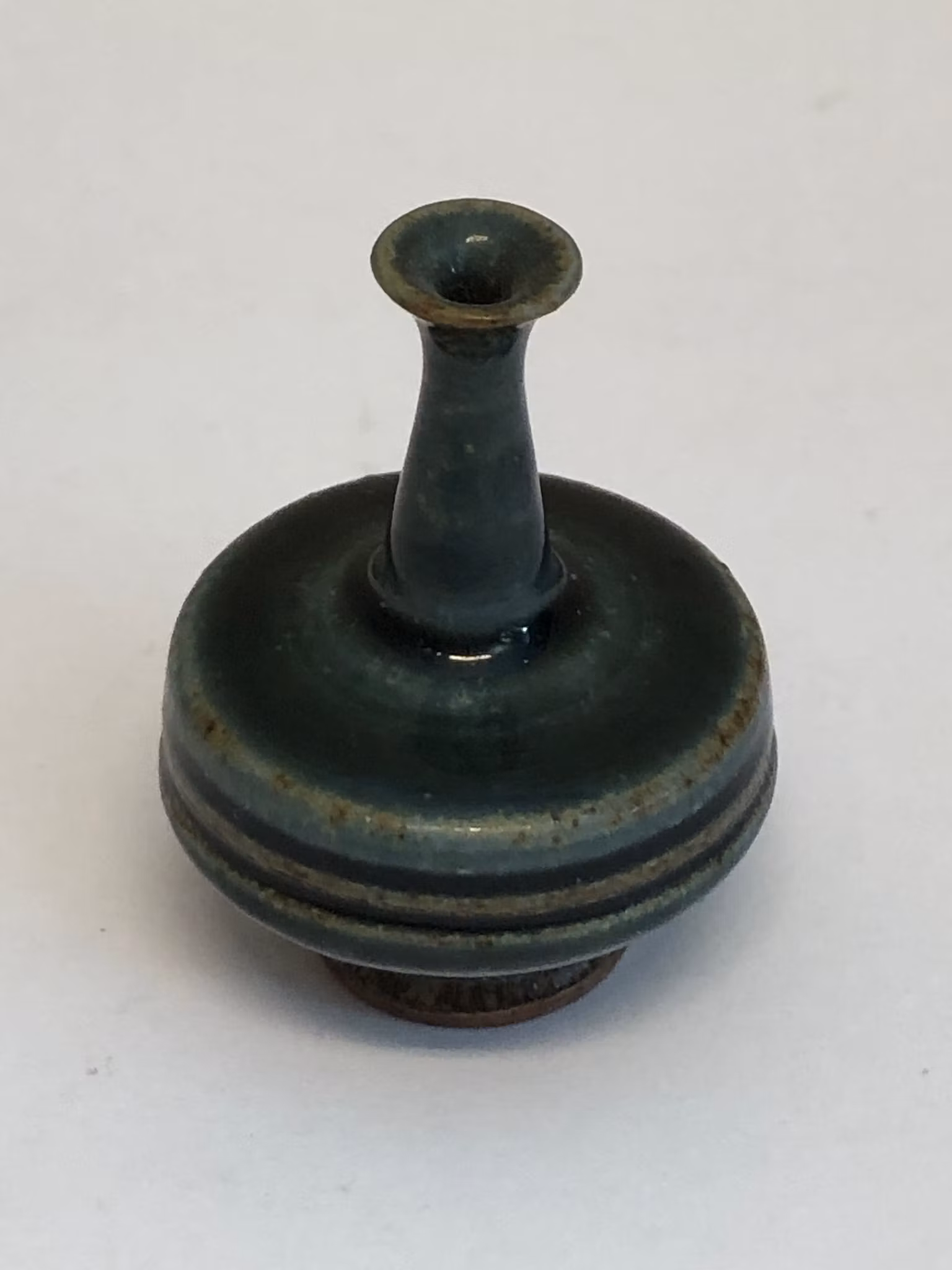 JOHN ANDERSSON. Miniatyrvas, keramik, Höganäs.