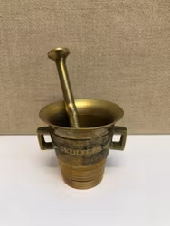 MORTEL MED STÖT, mässing, No. 4, Skultuna, 1900-talets andra hälft.