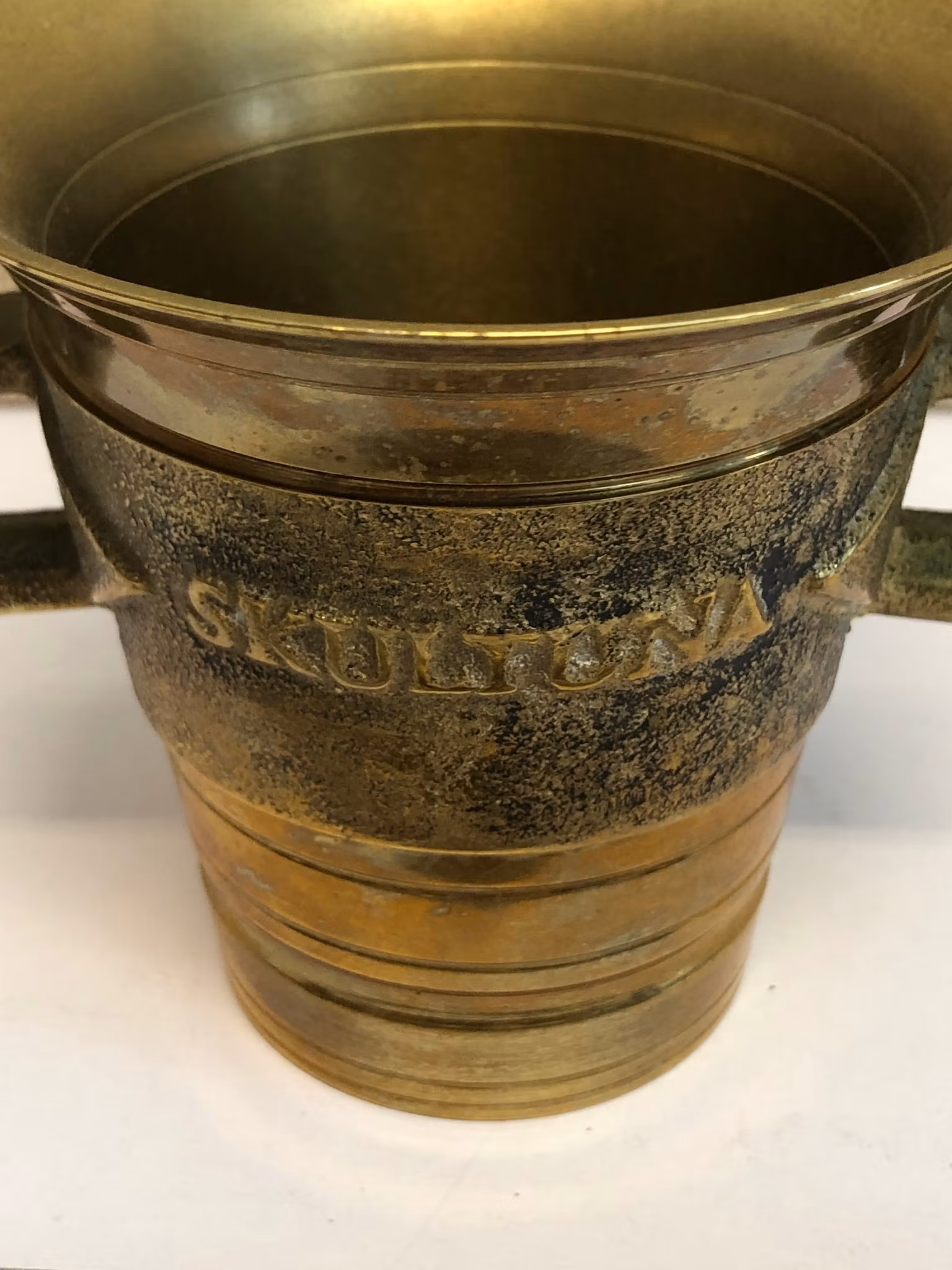 MORTEL MED STÖT, mässing, No. 4, Skultuna, 1900-talets andra hälft.