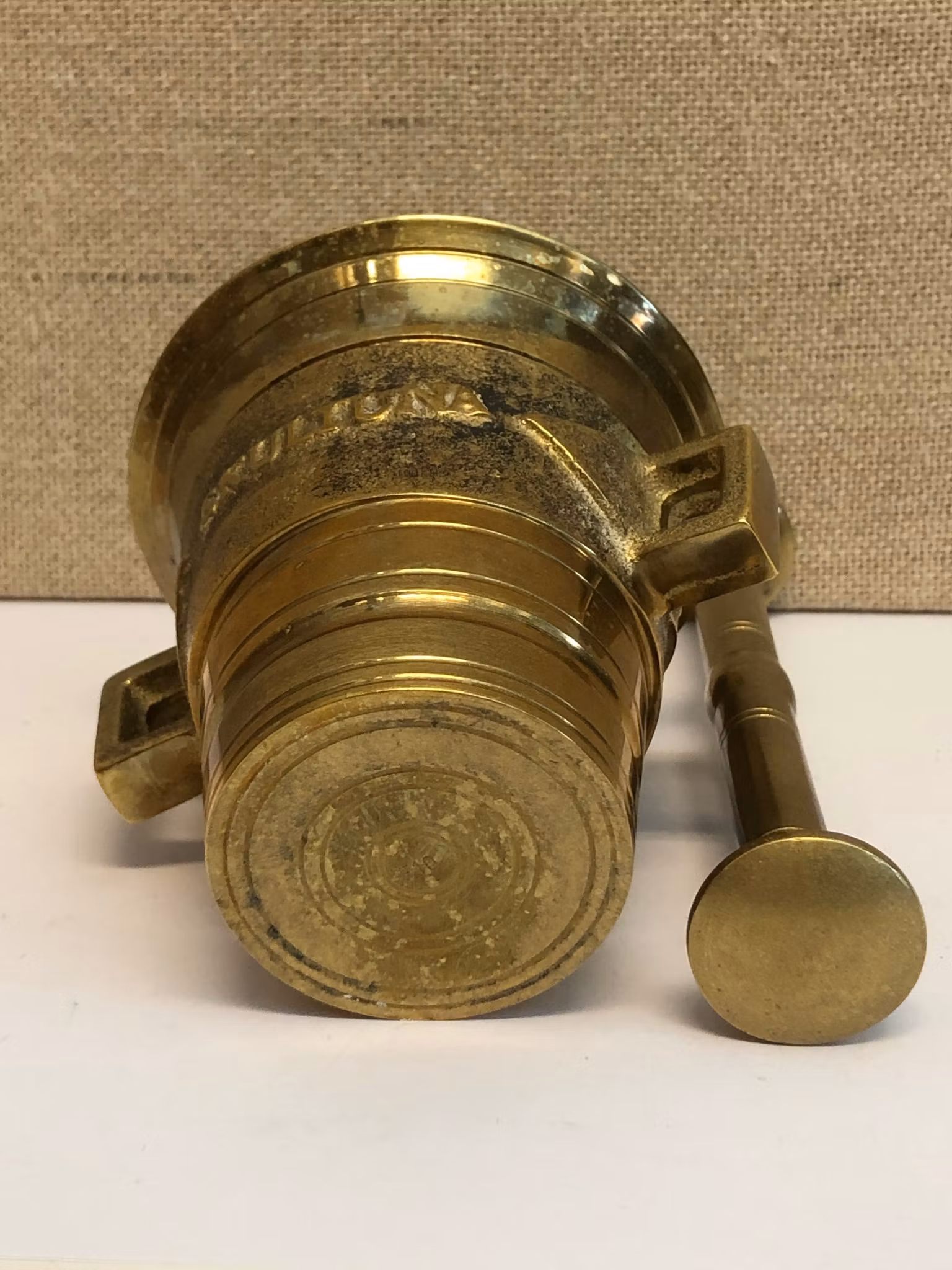 MORTEL MED STÖT, mässing, No. 4, Skultuna, 1900-talets andra hälft.