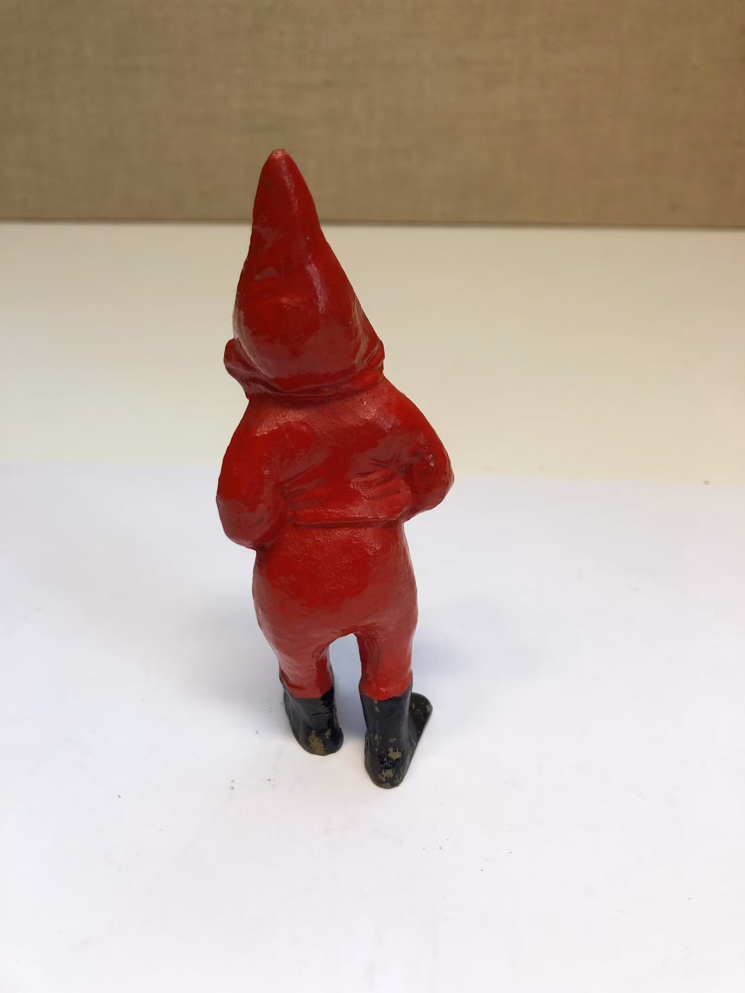 TOMTE, konstmaterial, 1900-tal.