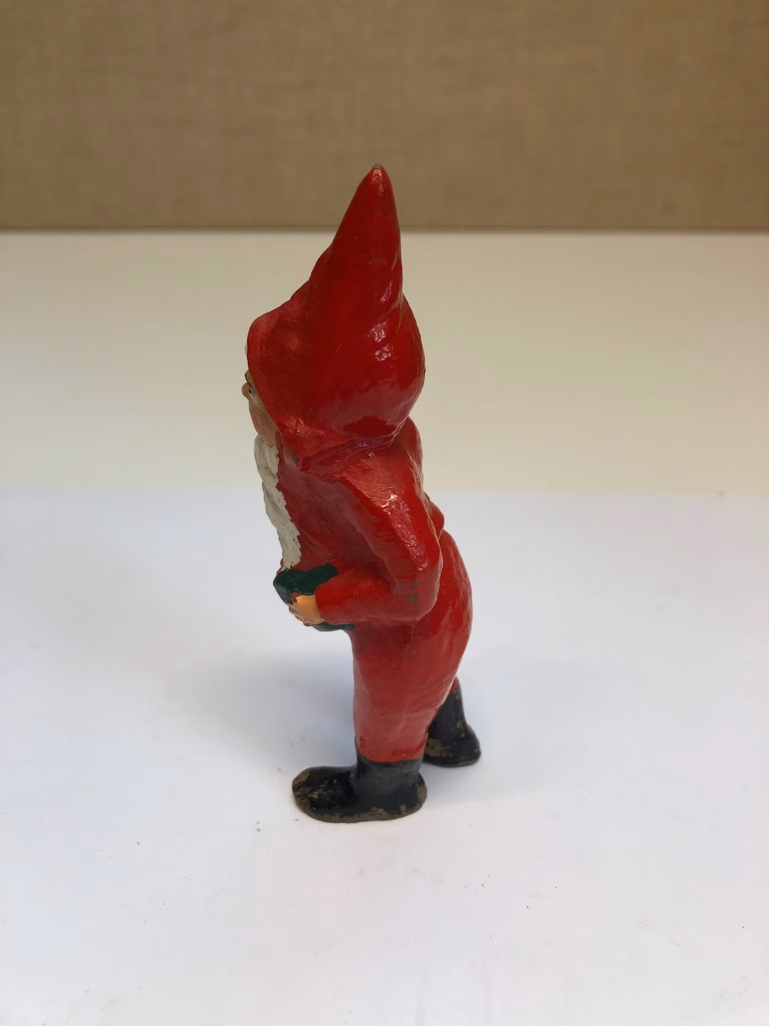 TOMTE, konstmaterial, 1900-tal.