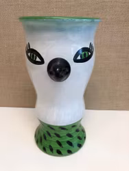 ULRICA HYDMAN-VALLIEN. Vas, glas, Artist Collection, "serien Somebody", Kosta-Boda, signerad och etikettmätkt