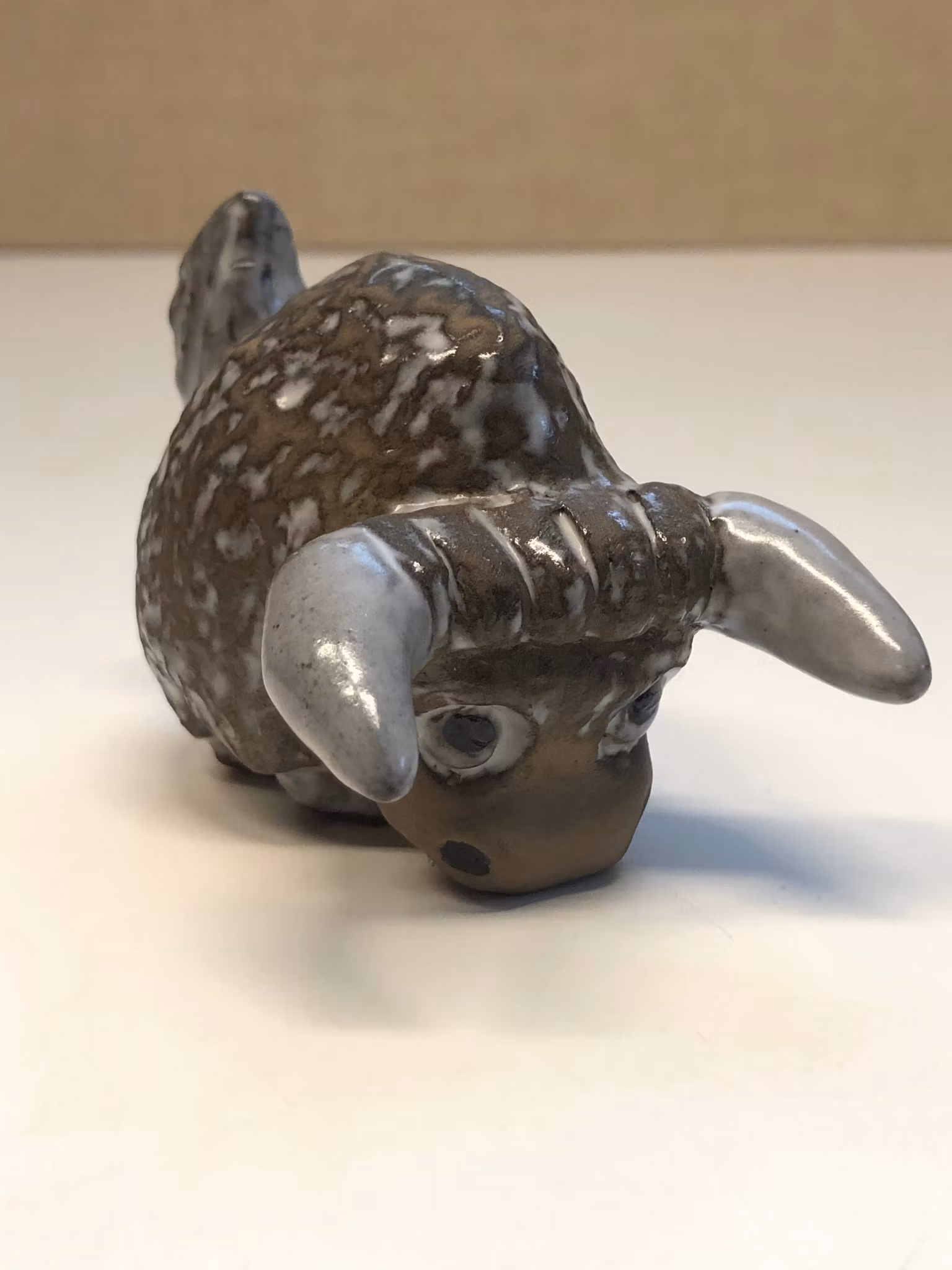 ESTER WALLIN. Figurin, keramik, "Tjur", signerad, Uppsala Ekeby.