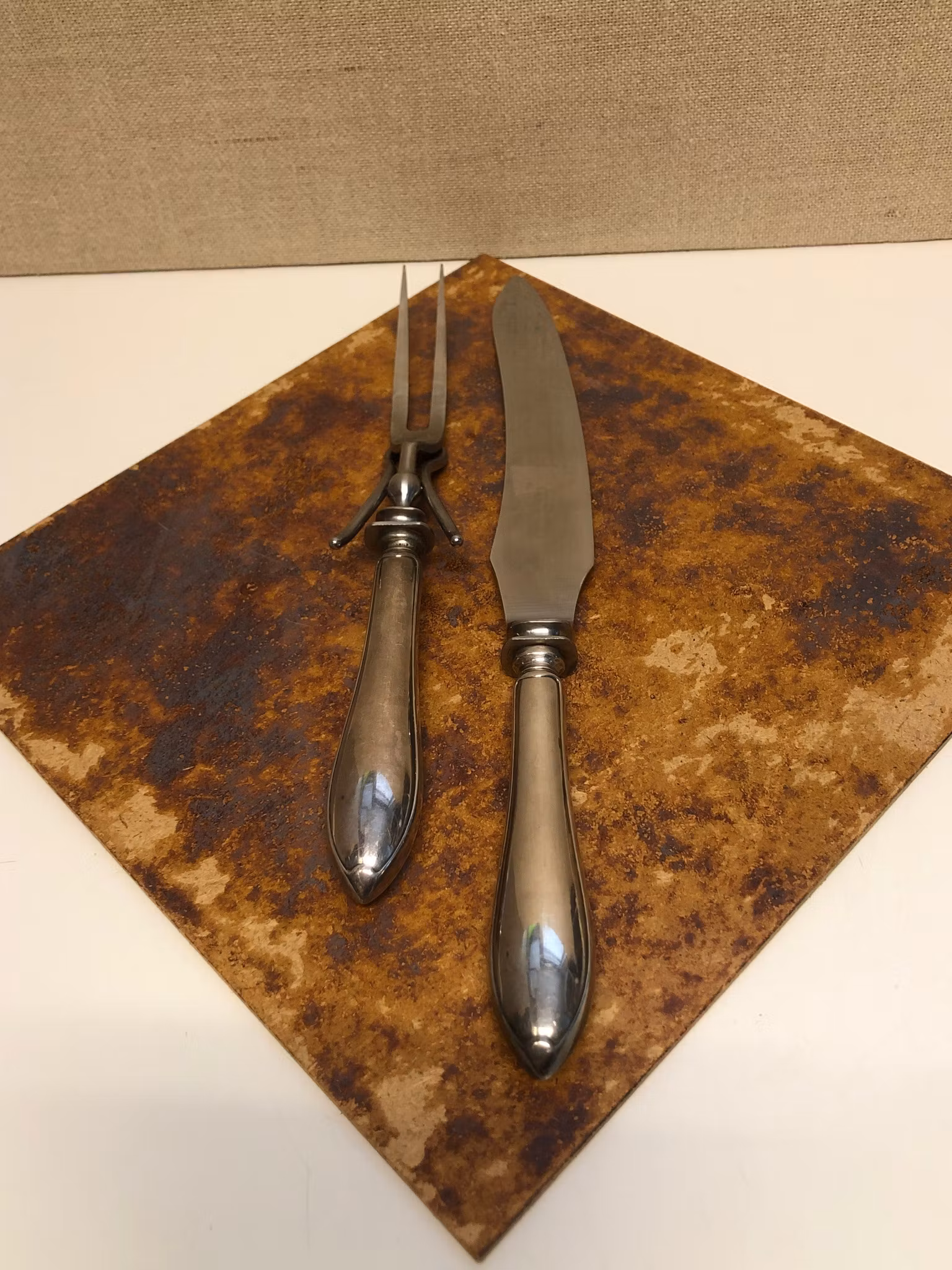 TRANCHERBESTICK 2 delar, nysilver, "Svenska modellen", C.G. Hallberg, 1900-talets första hälft.