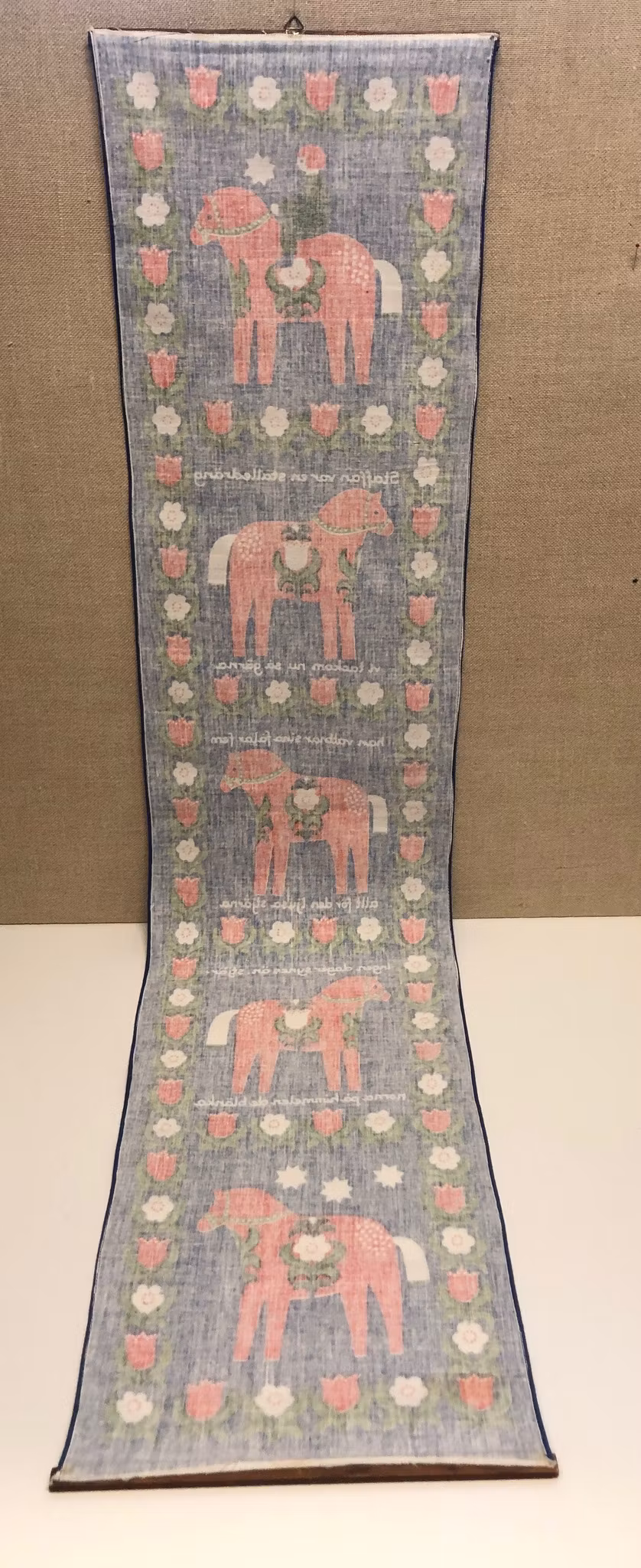 VÄGGBONAD, textil, "Staffan var en stalledräng, 1900-talets andra hälft.