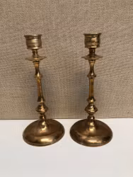 NILS PETTER LINDEBERG. Ljustakar ett par, mässing, Sundsvall, 1800-talets slut.