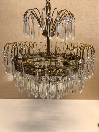 CRYSTAL CHANDELIER, brass/crystal, mid-20th century.