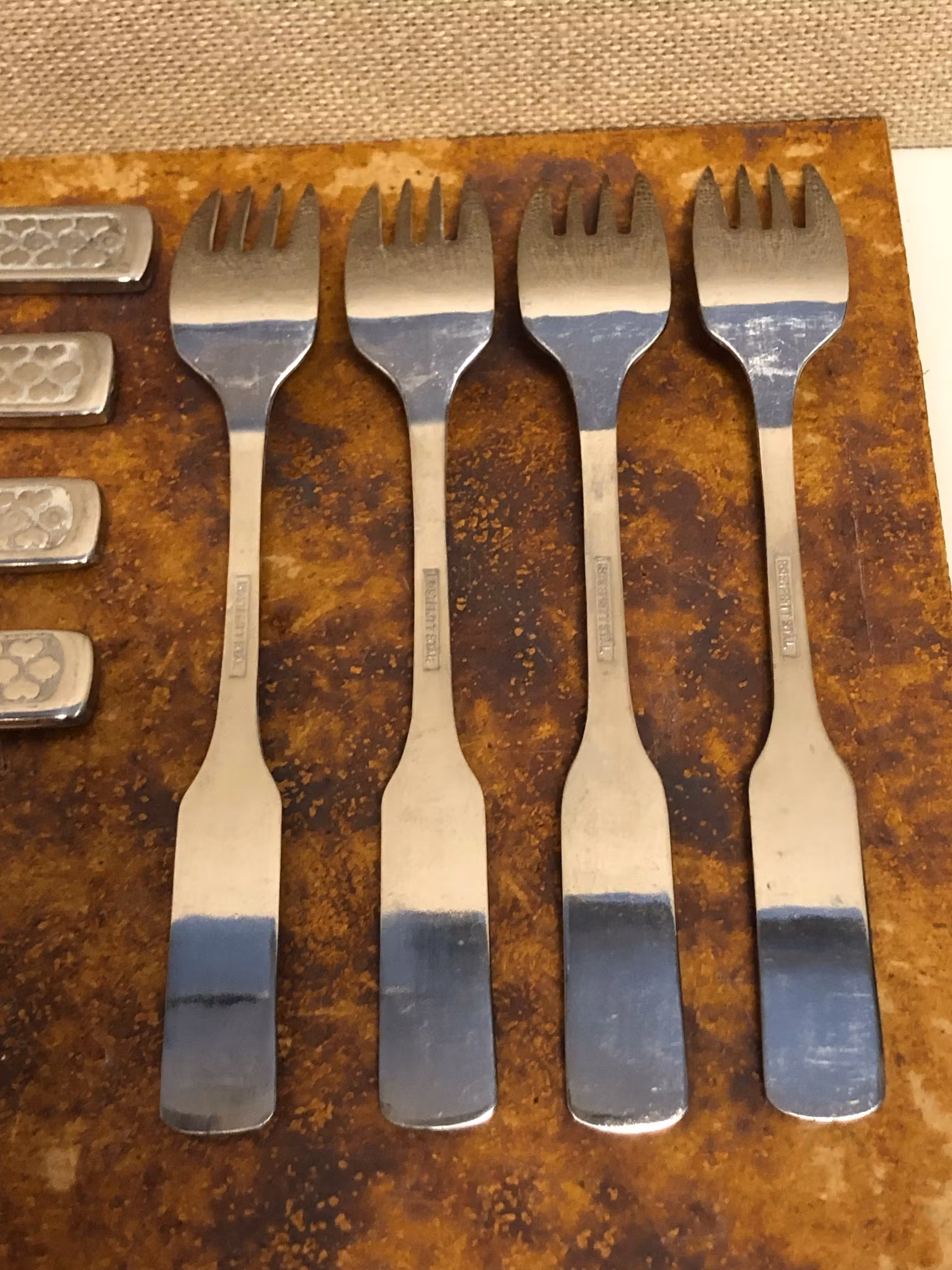 SMÖRGÅSBESTICK ”Hjärteblom” 16 del, rostfritt, 1960/70-tal.