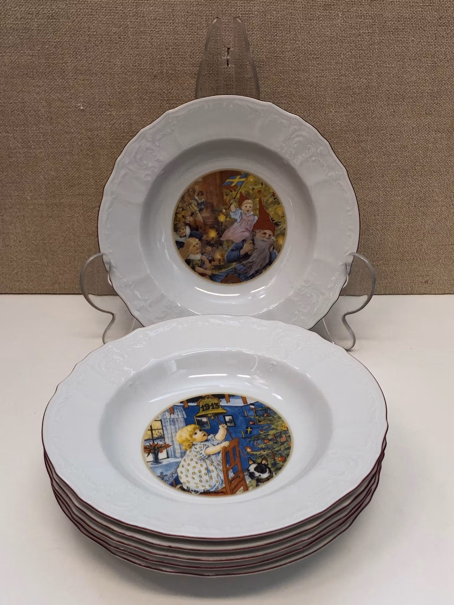 DJUPTALLRIKAR 6 st. keramik, efter Jenny Nyström, Kalmar läns museum, 1900-talets slut.