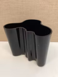 ALVAR AALTO. Vase, glass, "Savoy", Iittala, Finland.