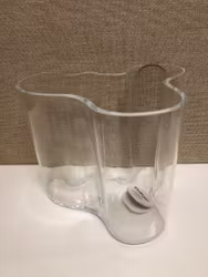 ALVAR AALTO. Vase, glass, "Savoy", Ittala, Findland.