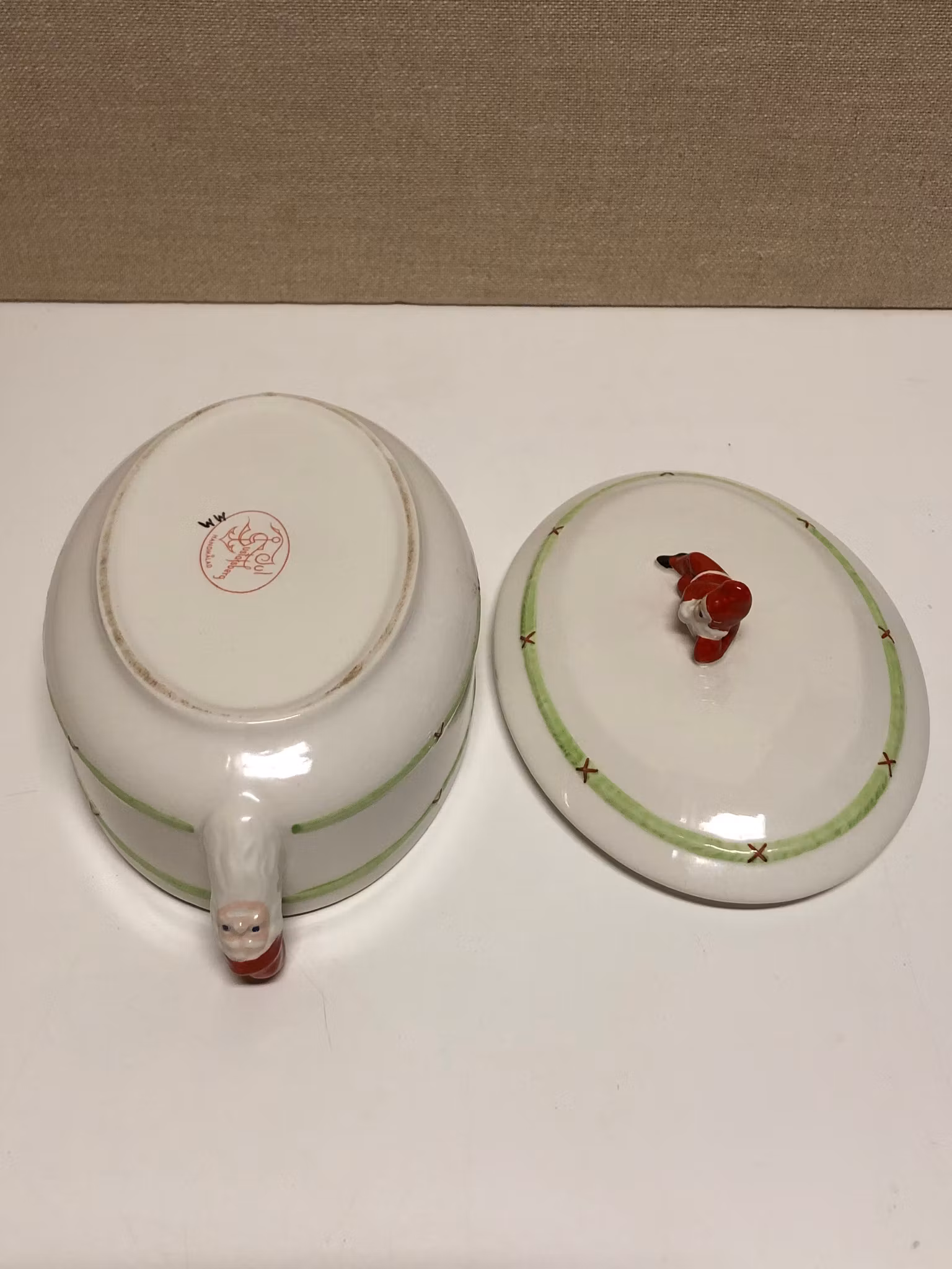 POT WITH LID, flint, hand-painted, "Merry Christmas", Gustavsberg.