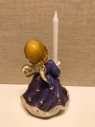 FIGURIN/LJUSSTAKE MED SPELDOSA, porslin, Goebel, Tyskland.
